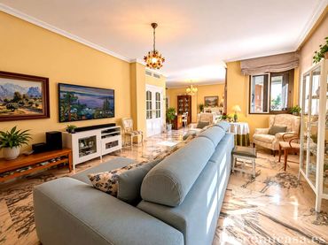 Piso con ascensor en venta en Paseo Virgen de Linarejos