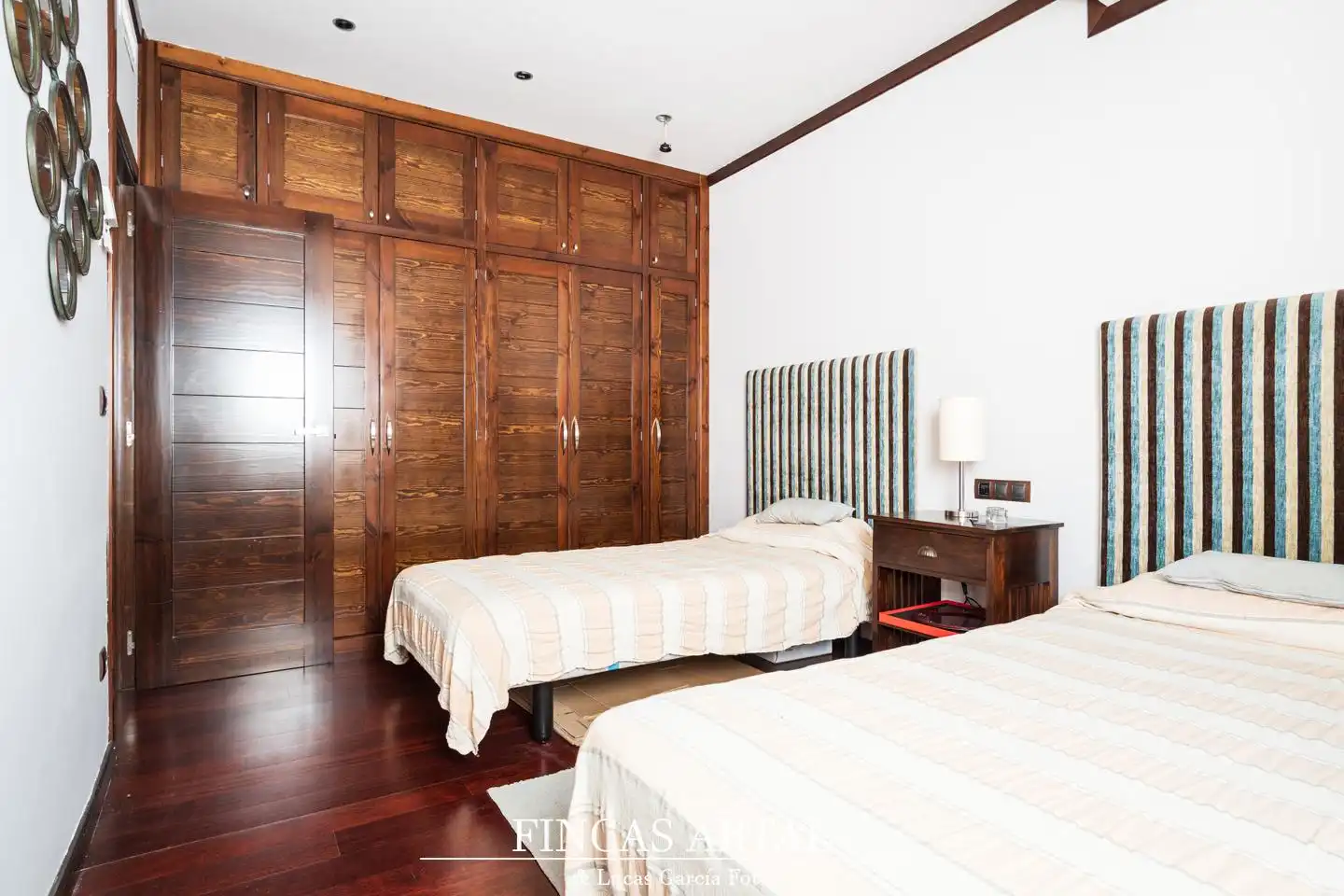 Habitación de Casa o chalet en venta en Zaragoza con Aire acondicionado, Calefacción y Jardín privado