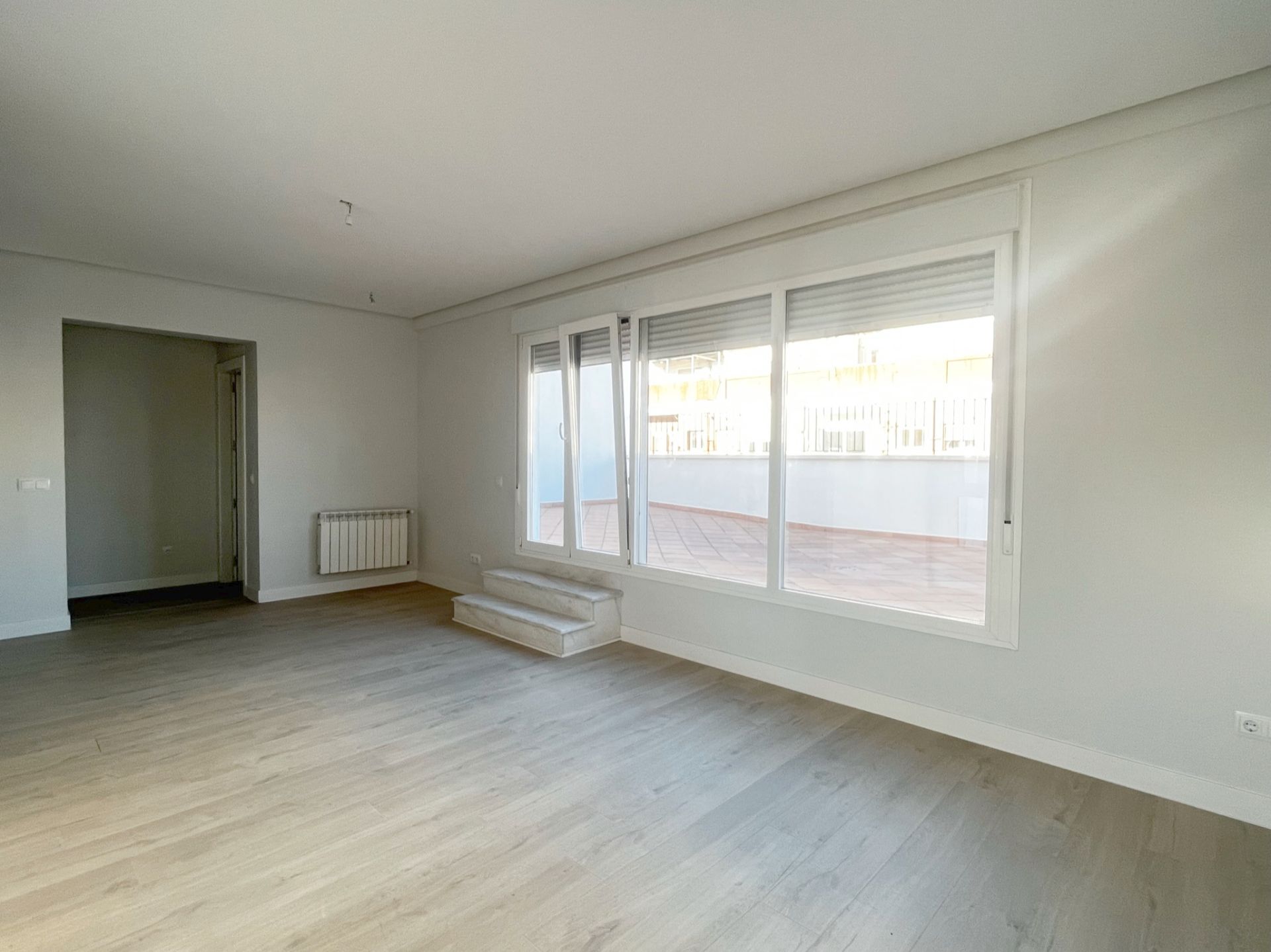 Sala de estar de Piso de alquiler en  Madrid Capital con Calefacción, Terraza y Horno