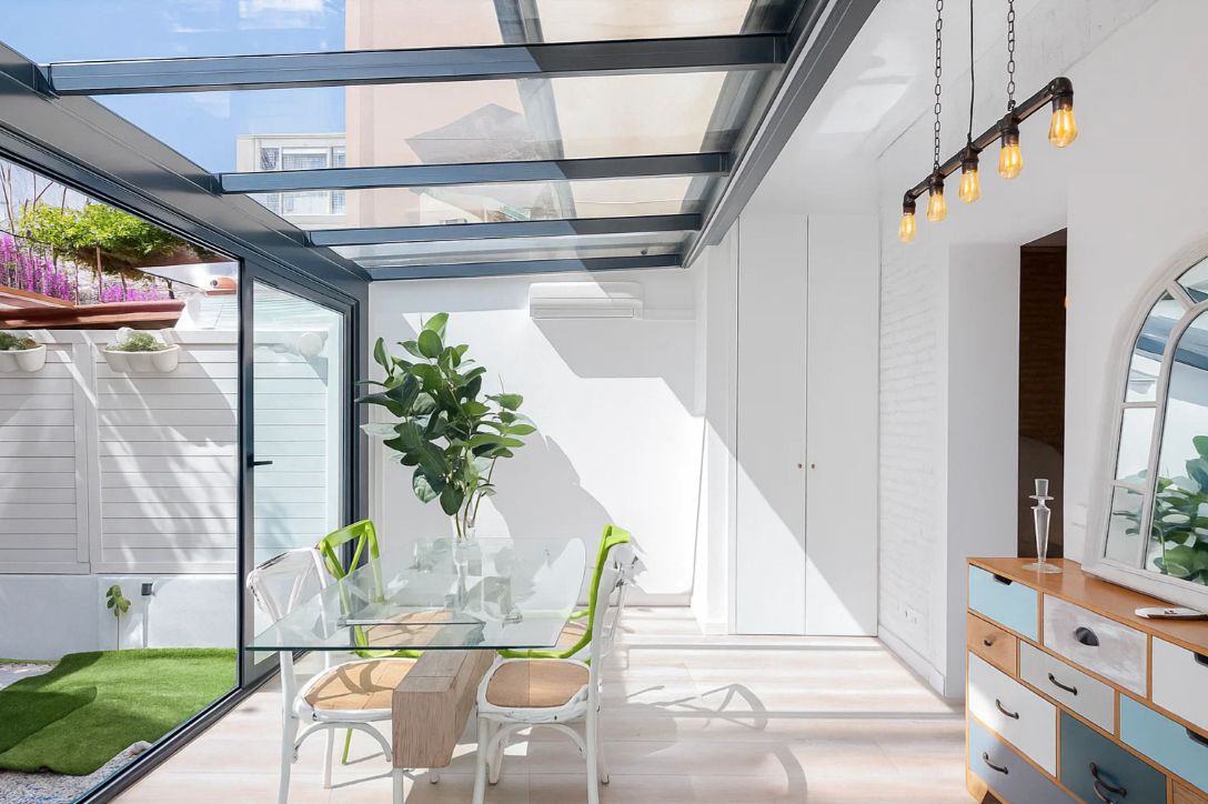 Terrace of Flat for sale in  Barcelona Capital  with Air Conditioner, Heating and Private garden