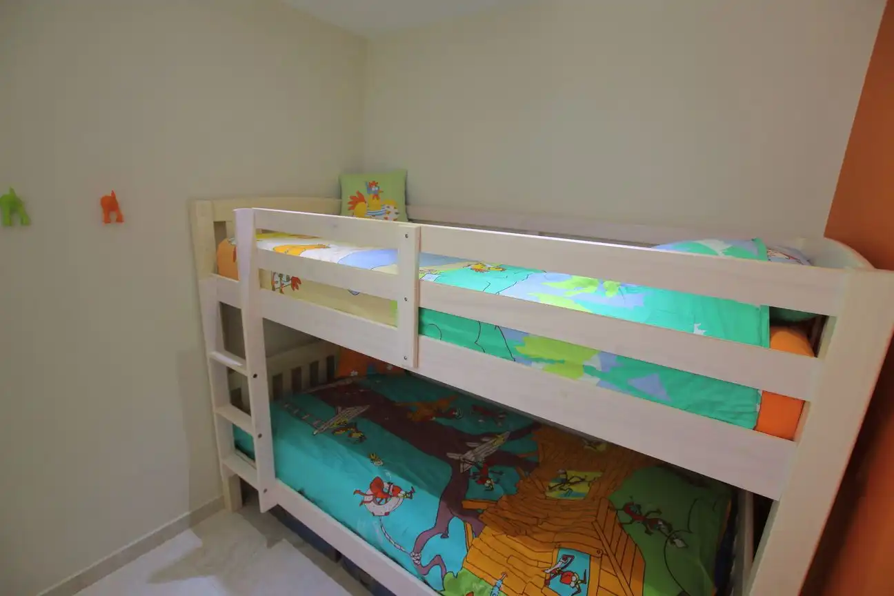 Habitación de Apartamento en venta en Benidorm con Aire acondicionado, Calefacción y Jardín privado