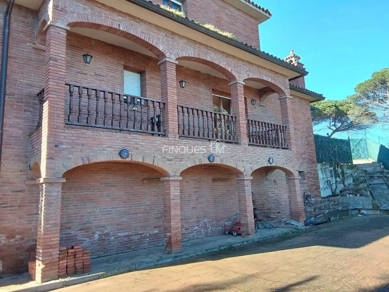 Vista exterior de Casa o chalet en venta en Tordera con Calefacción y Terraza