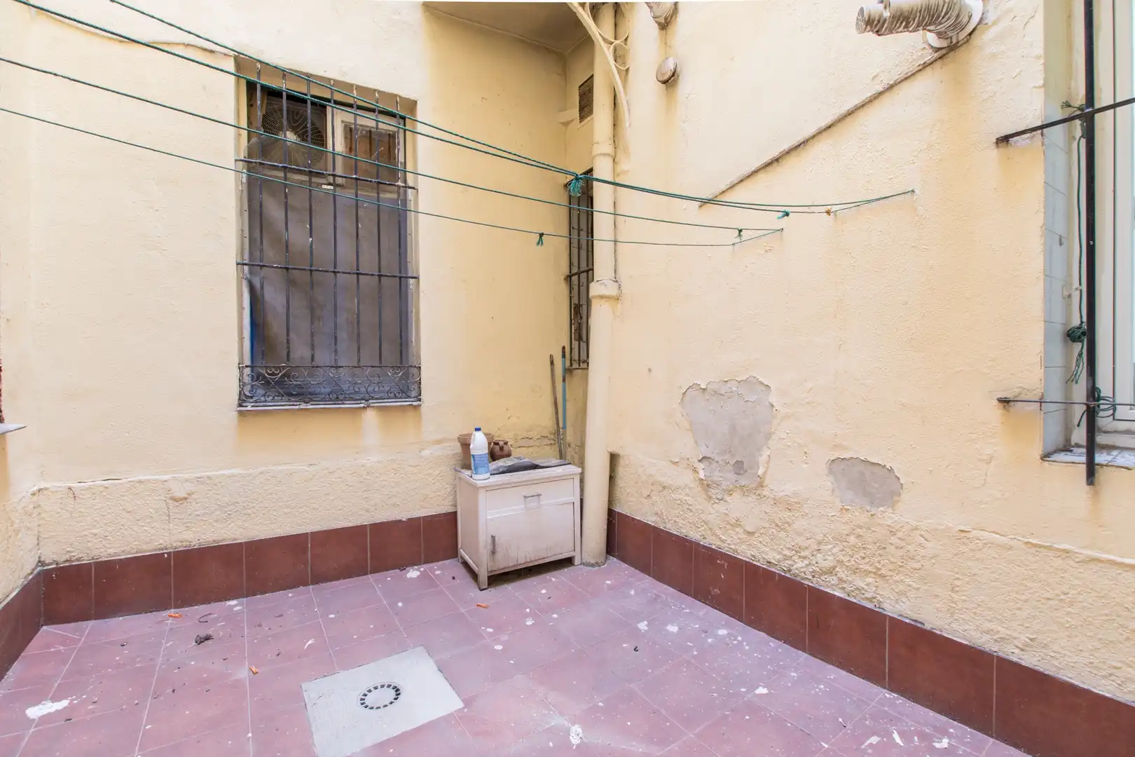 Terrassa de Planta baixa en venda en Madrid amb Calefacció