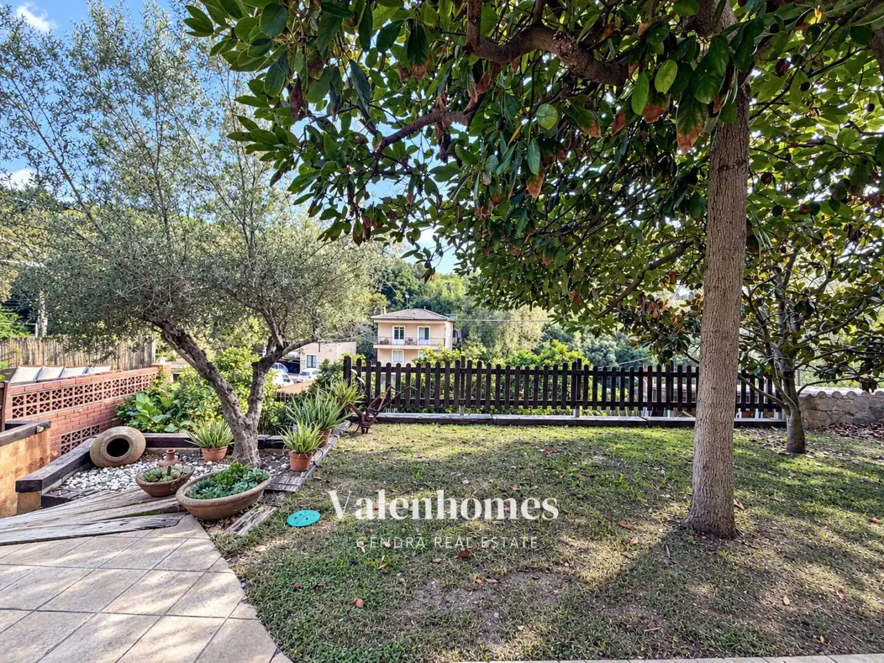 Vista exterior de Casa o chalet en venta en Molins de Rei, Barcelona