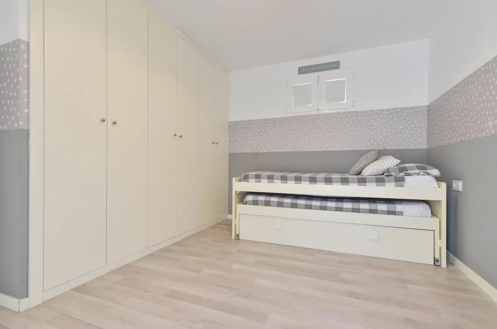 Dormitori de Dúplex de lloguer en Valencia amb Aire condicionat, Calefacció i Moblat