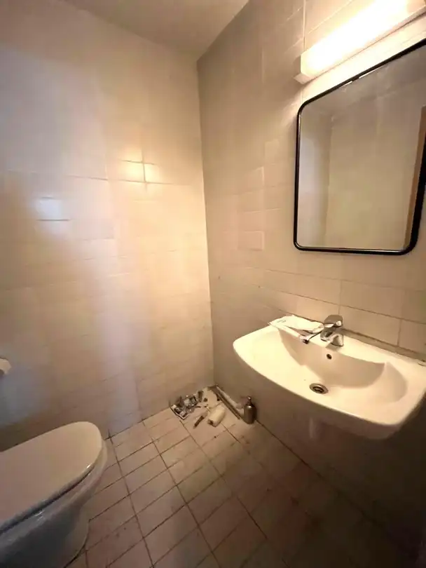 Baño de Local de alquiler en Huarte / Uharte con Amueblado