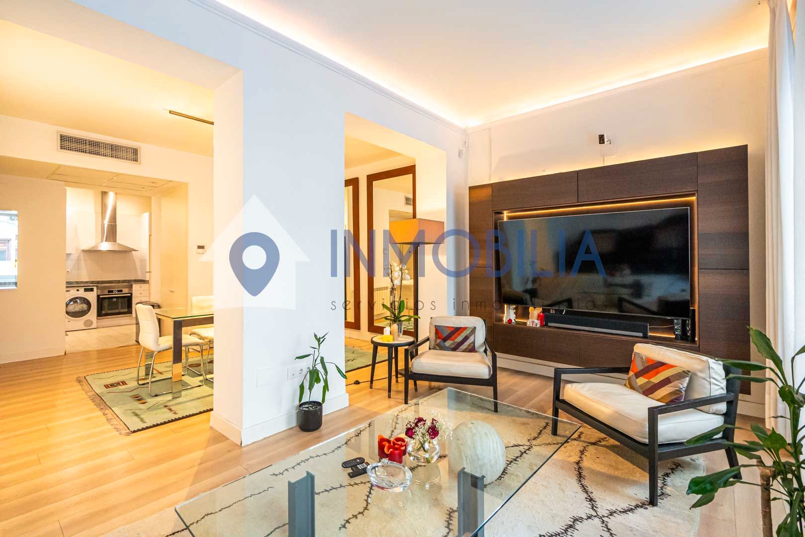 Living room of Flat for sale in  Madrid Capital  with Air Conditioner, Heating and Storage room