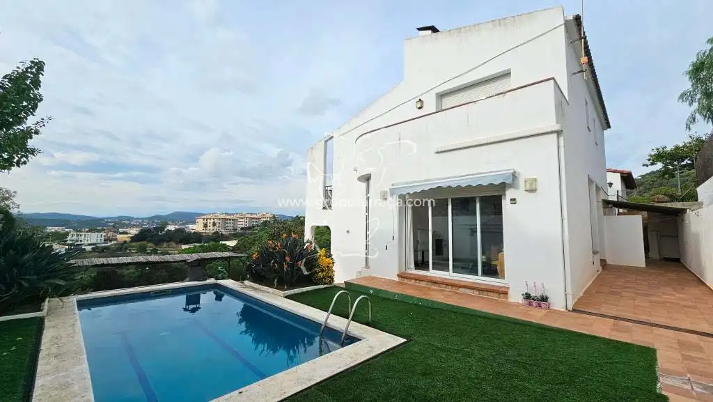 Vista exterior de Casa o chalet en venta en Lloret de Mar con Calefacción, Jardín privado y Terraza