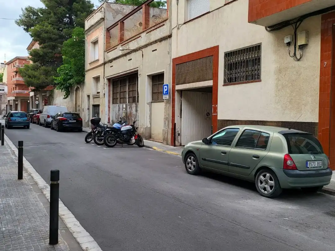 Aparcament de Garatge de lloguer en Poble Nou