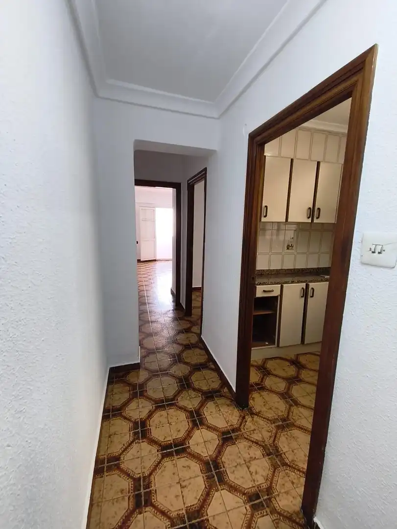 Flat for sale in Valencia  with Balcony