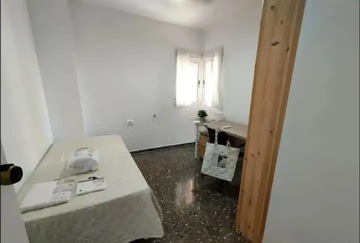Flat with lift to rent in Carrer de l'Explorador Andrés 27, imagen 8