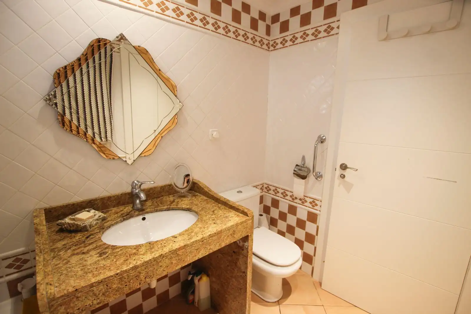 Bathroom of Houses for sale in Calpe / Calp  with Air Conditioner, Heating and Private garden