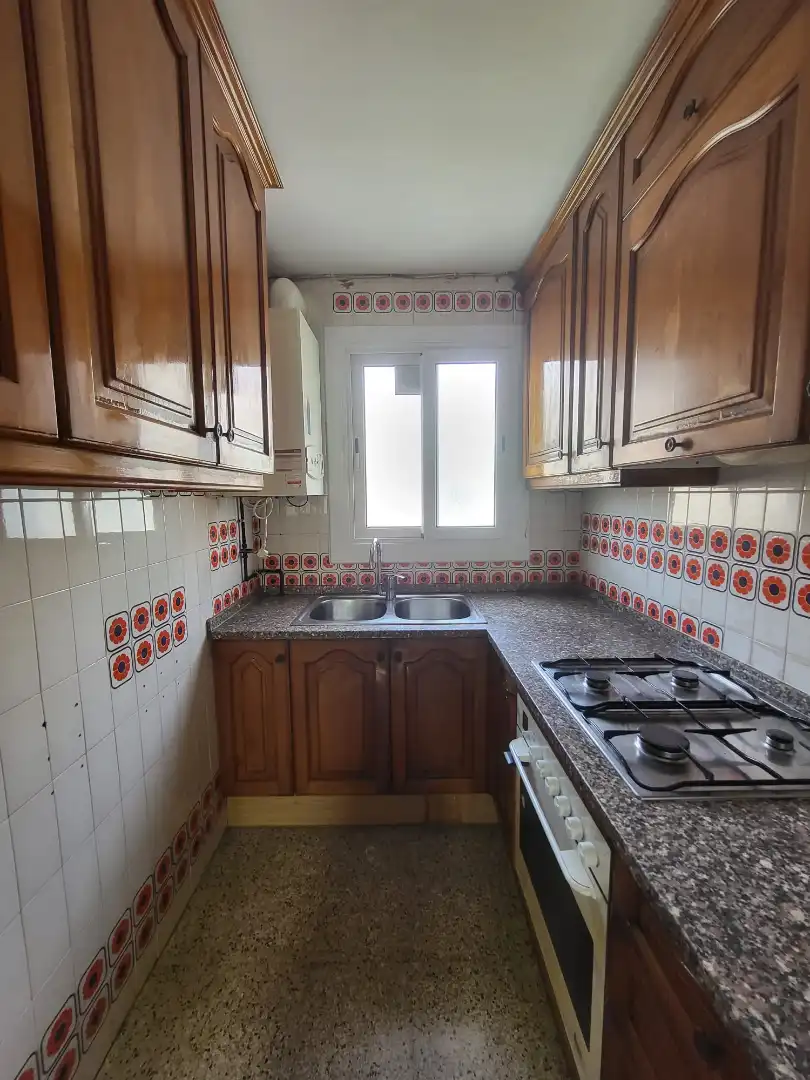 Küche von Wohnung zum Verkauf in Pineda de Mar mit Balkon