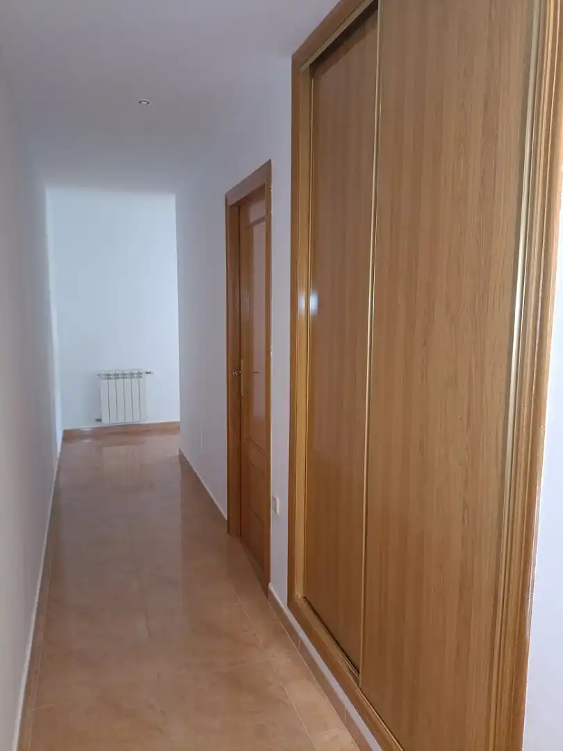 Flat for sale in Tobarra  with Air Conditioner, Heating and Furnished