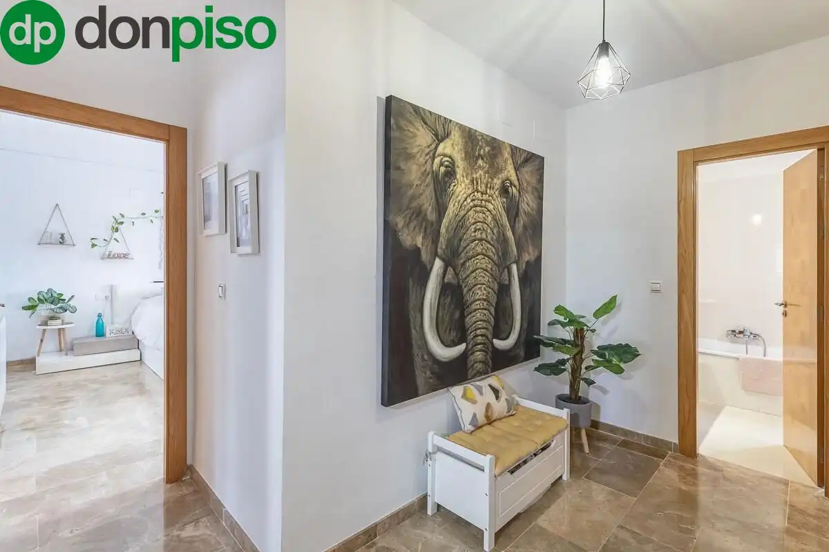 Casa adosada en venta en Churriana de la Vega con Aire acondicionado, Jardín privado y Terraza