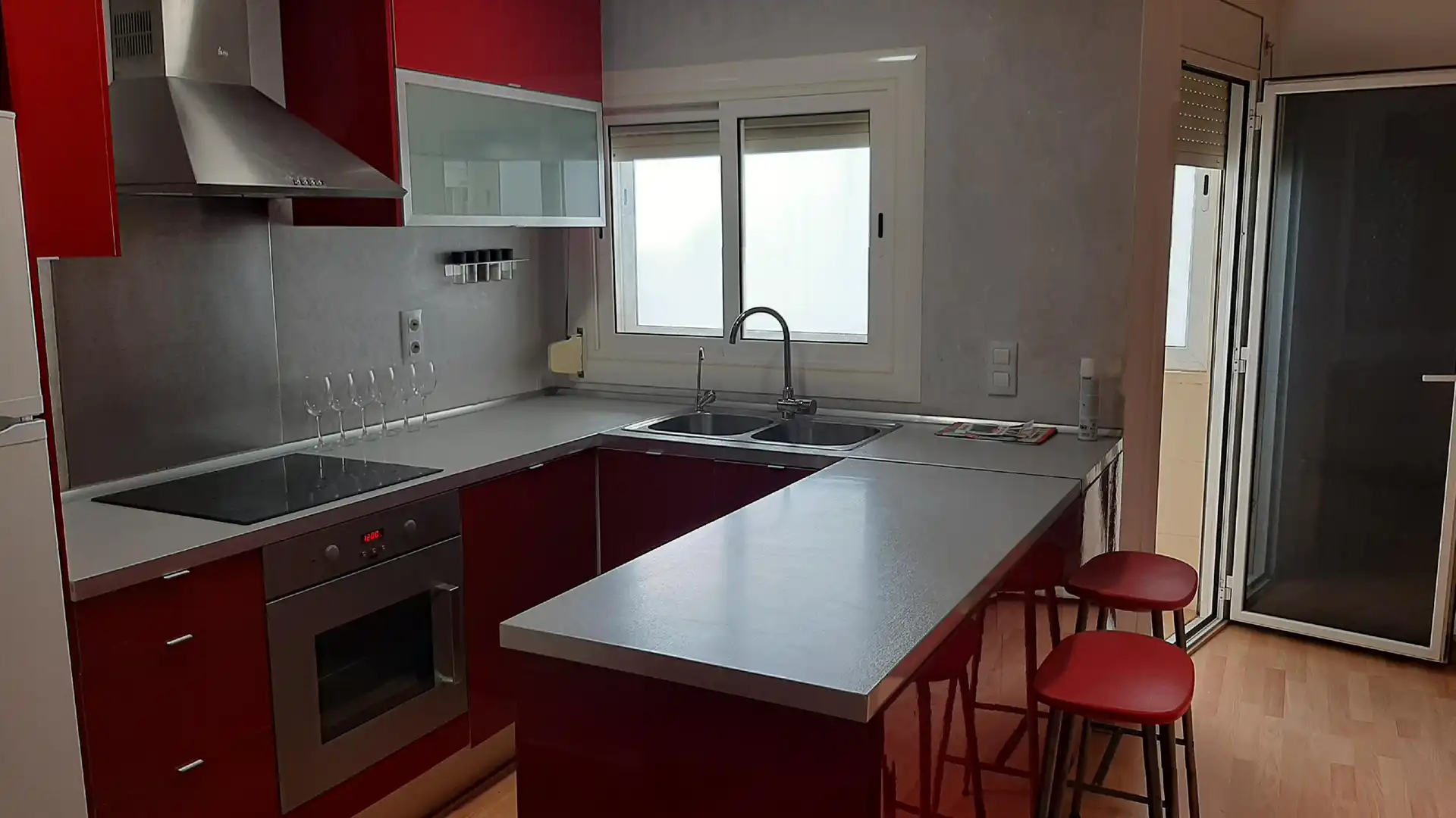 Küche von Erdgeschoss zum Verkauf in Malgrat de Mar mit Balkon