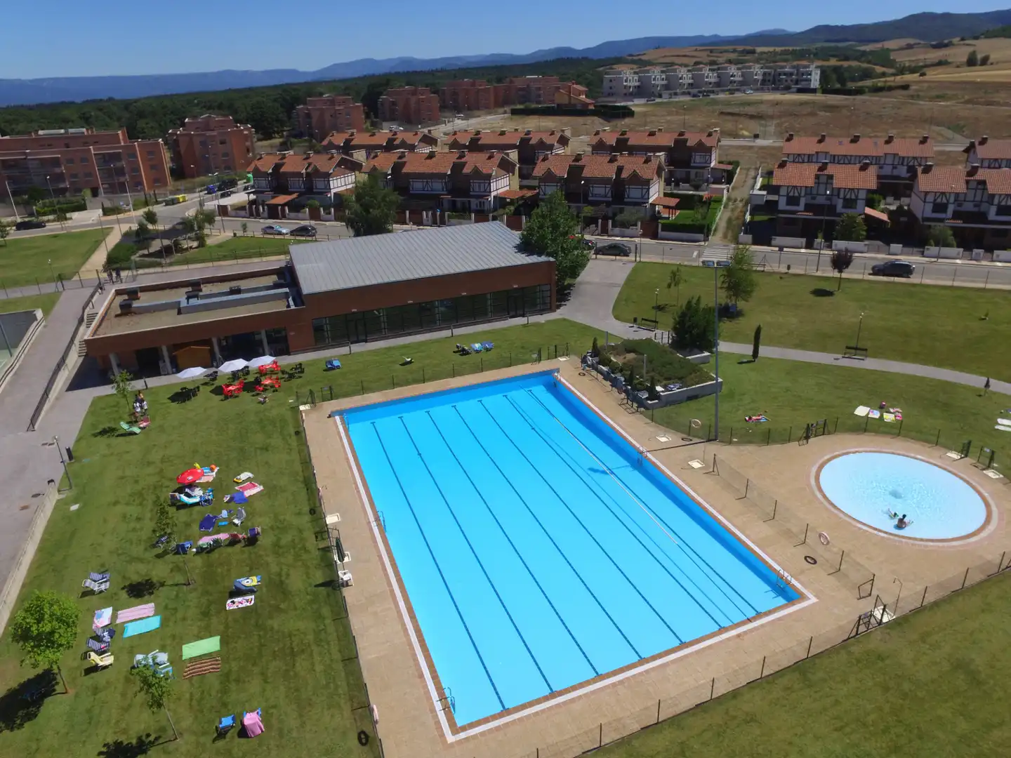 Appartamento con piscina in vendita a Avenida La Rioja 104, imagen 41