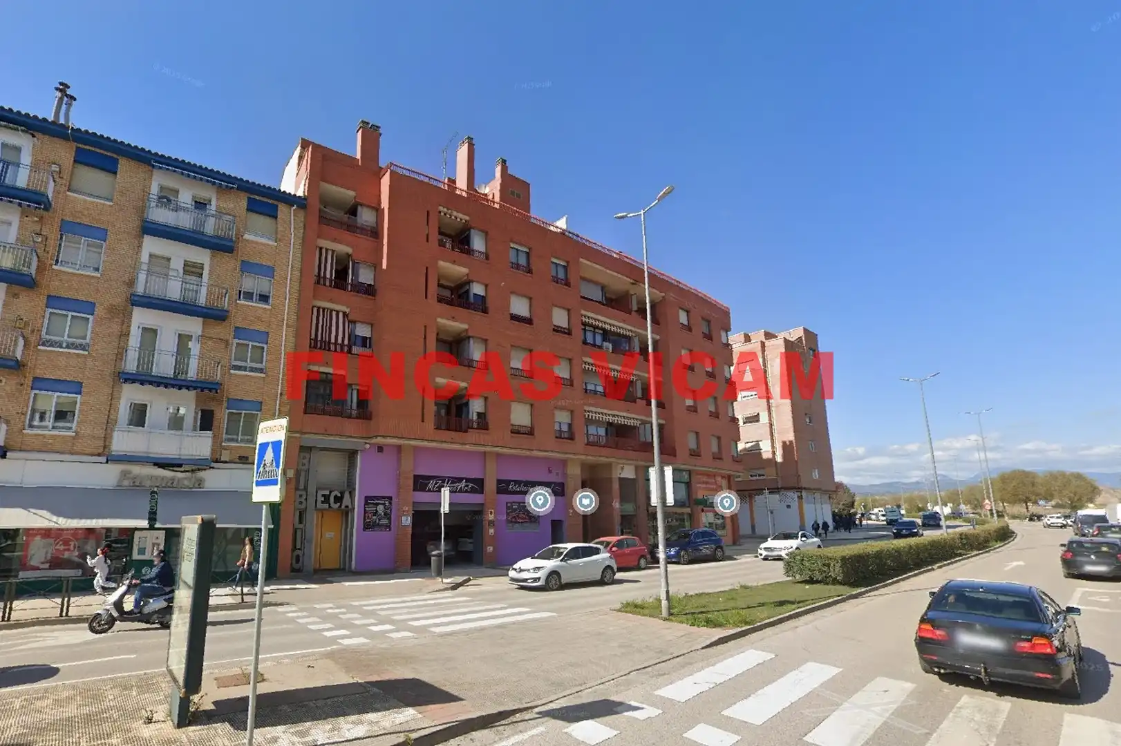 Local comercial en venta en Avenida los Danzantes de Huesca, imagen 2