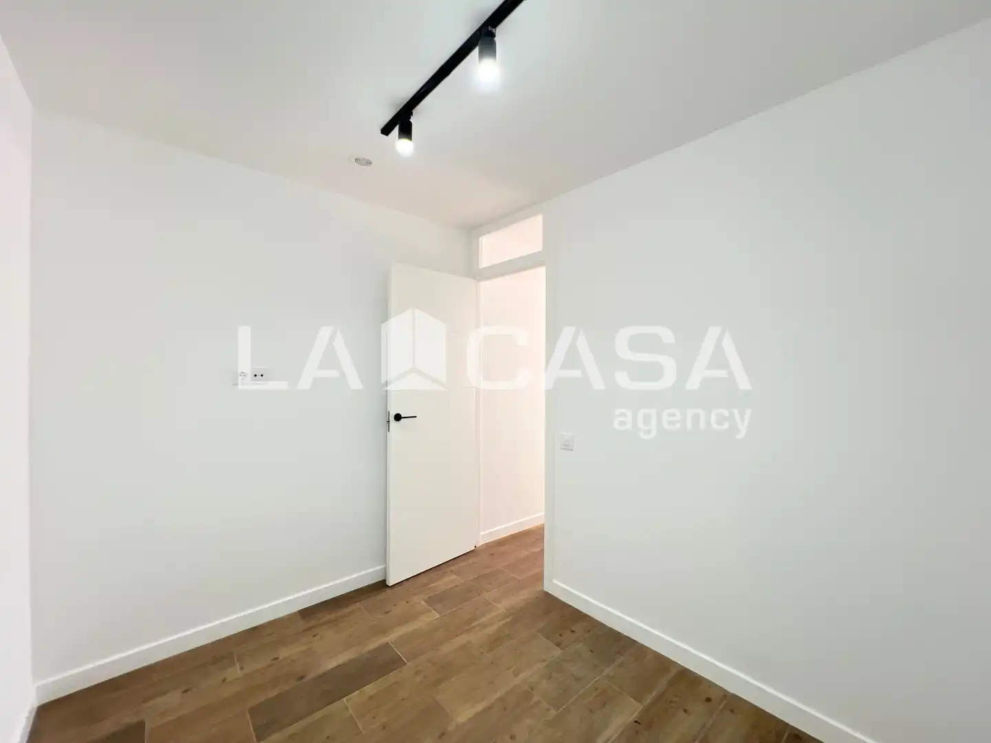 Local comercial en venta en Salut - Lloreda, imagen 22
