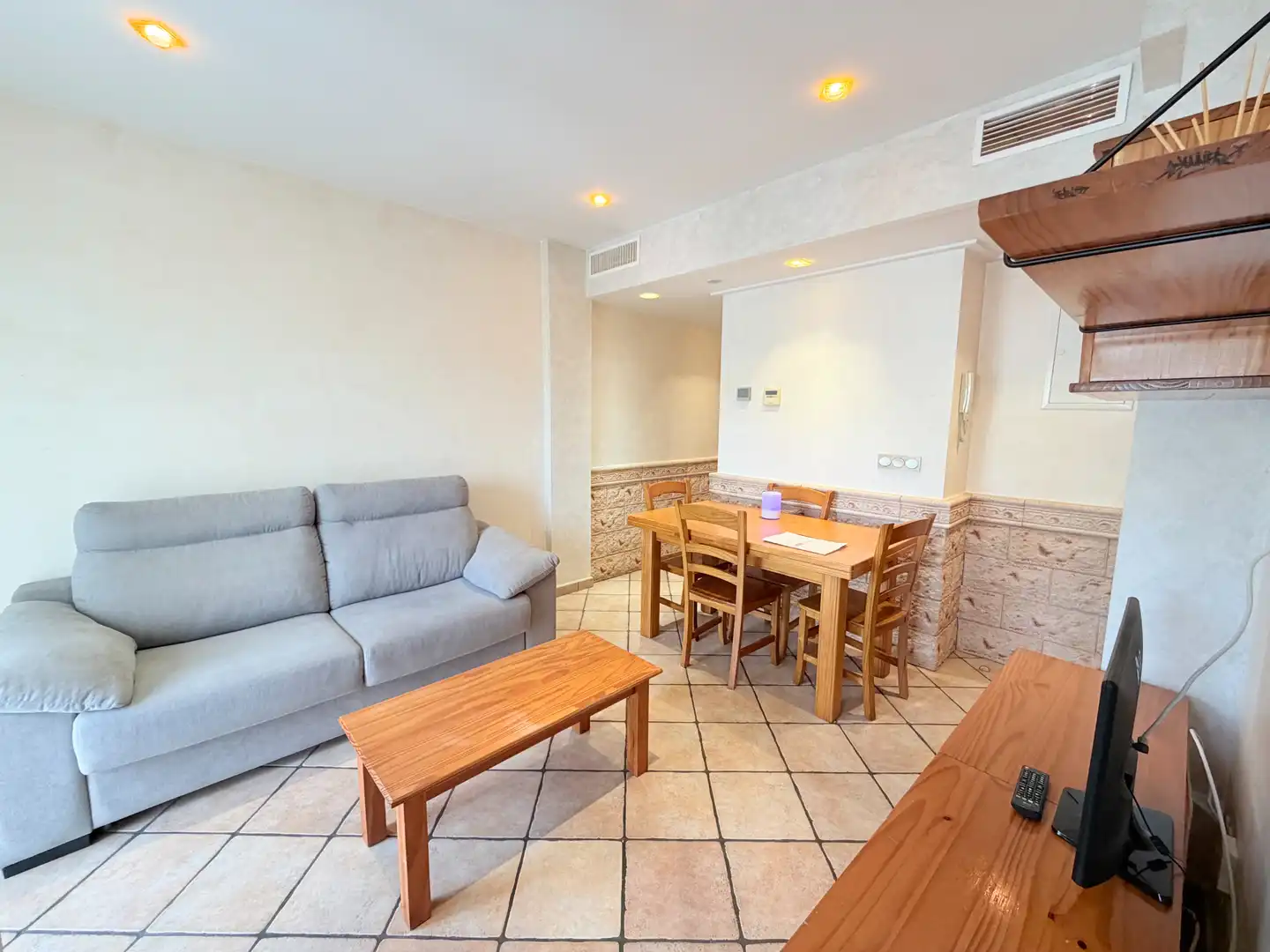 Apartament amb balcó en venda a Casco Antiguo, imagen 2