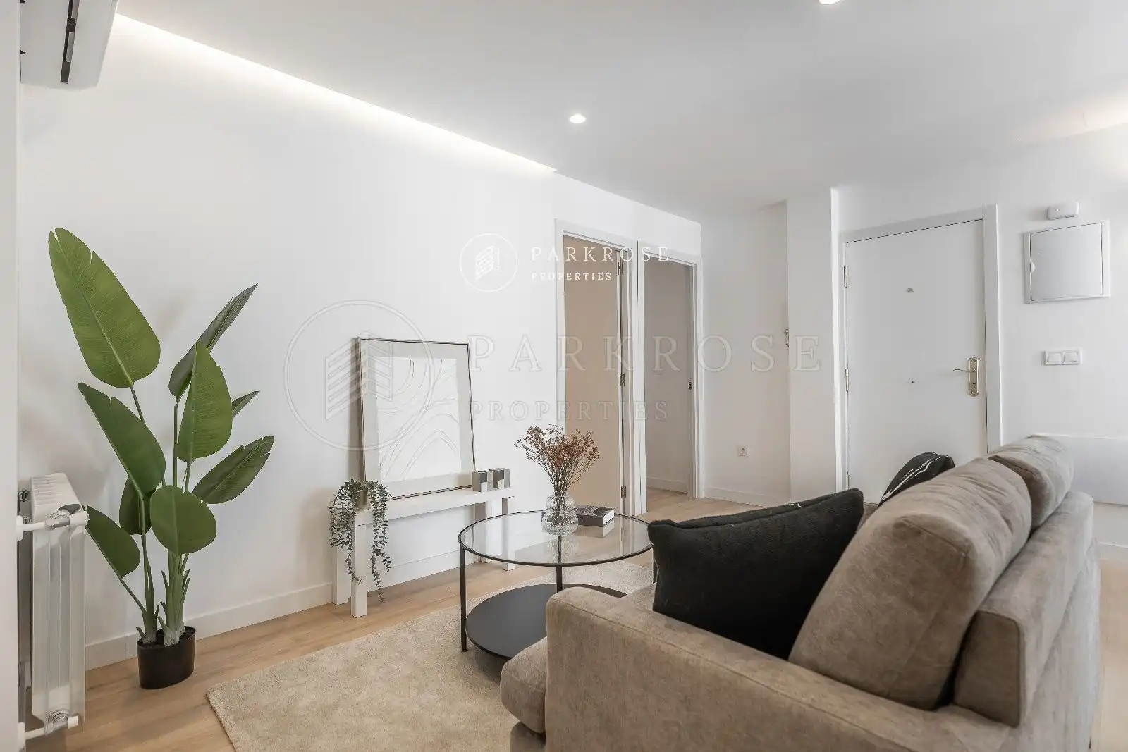 Living room of Flat for sale in Madrid  with Air Conditioner, Heating and Terrace