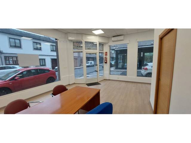 Local comercial en Alquiler en Avenida Parque en Silleda
