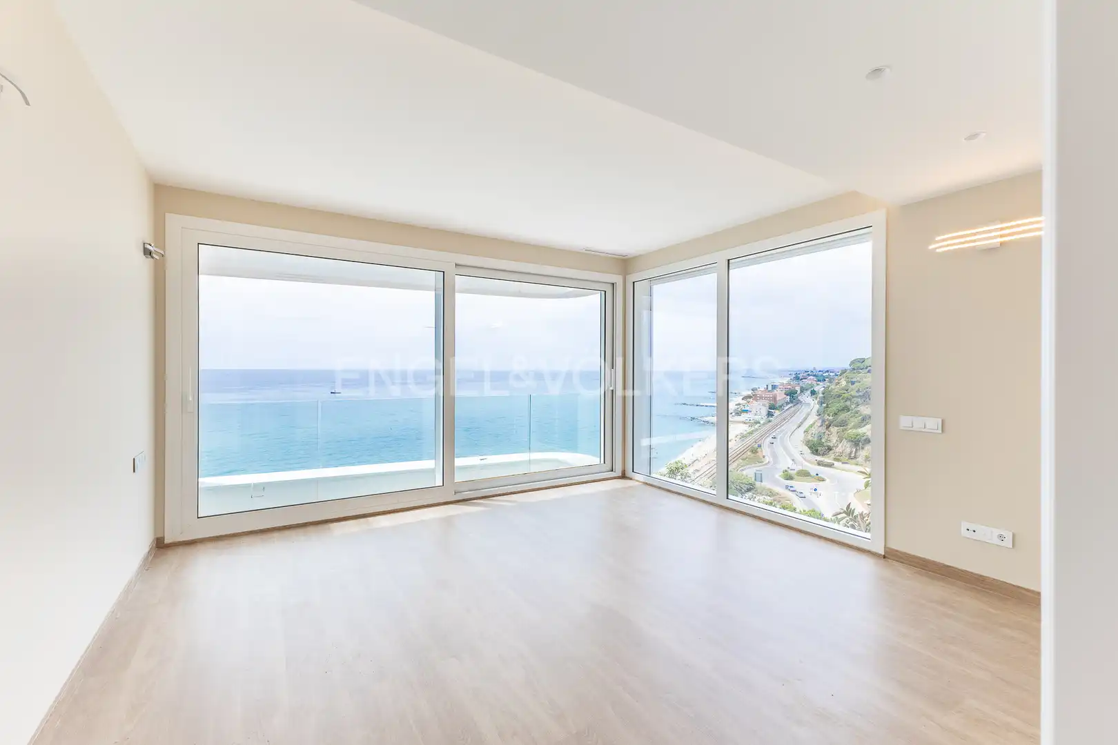 Sala de estar de Casa o chalet en venta en Arenys de Mar con Aire acondicionado, Calefacción y Jardín privado
