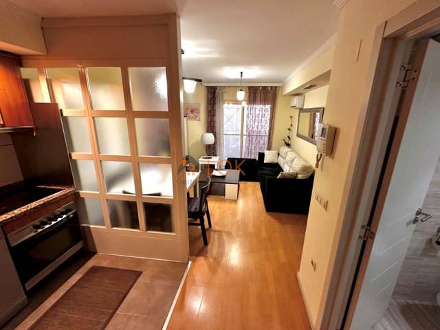 Piso en Venta en Avenida Carlos Haya en Carranque - Haza Cuevas