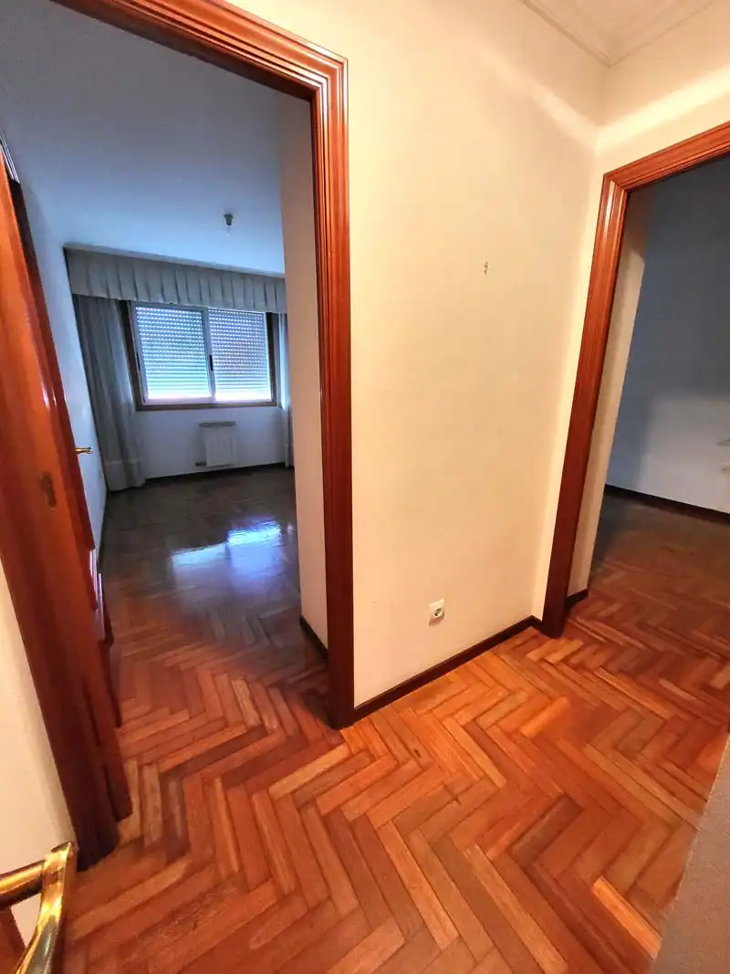 Dormitori de Pis de lloguer en Vigo  amb Calefacció, Parquet i Traster