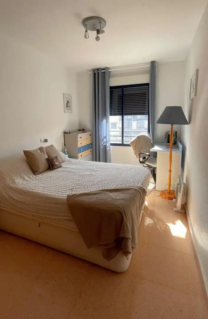 Dormitori de Àtic de lloguer en Alicante / Alacant amb Calefacció, Jardí privat i Terrassa