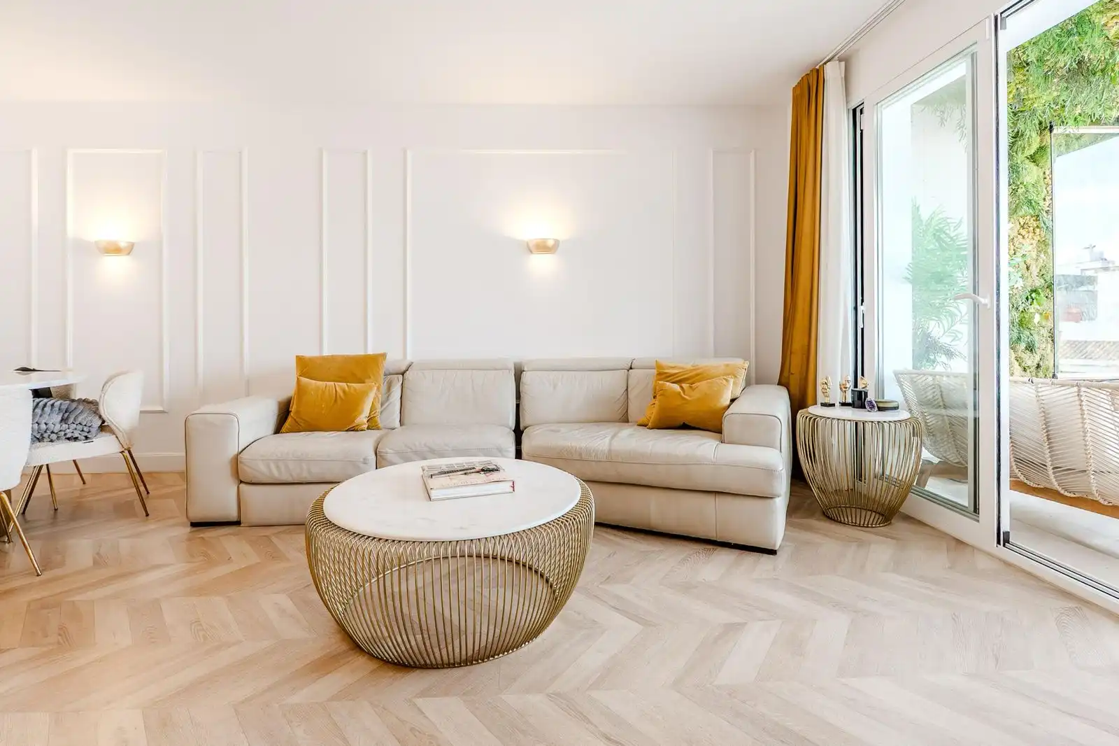 Living room of Attic for sale in Madrid  with Air Conditioner, Heating and Parquet flooring