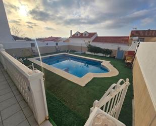 Piscina de Casa adosada en venda en Málaga Capital amb Aire condicionat, Jardí privat i Terrassa