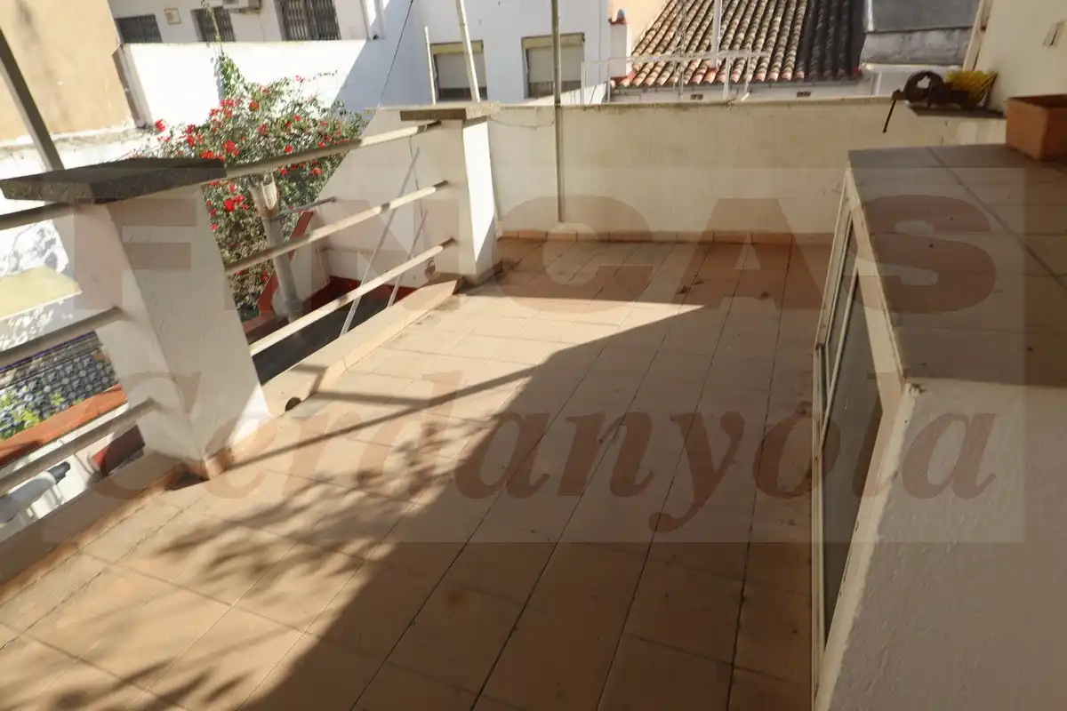 Terraza de Casa o chalet en venta en Cerdanyola del Vallès con Aire acondicionado, Calefacción y Terraza