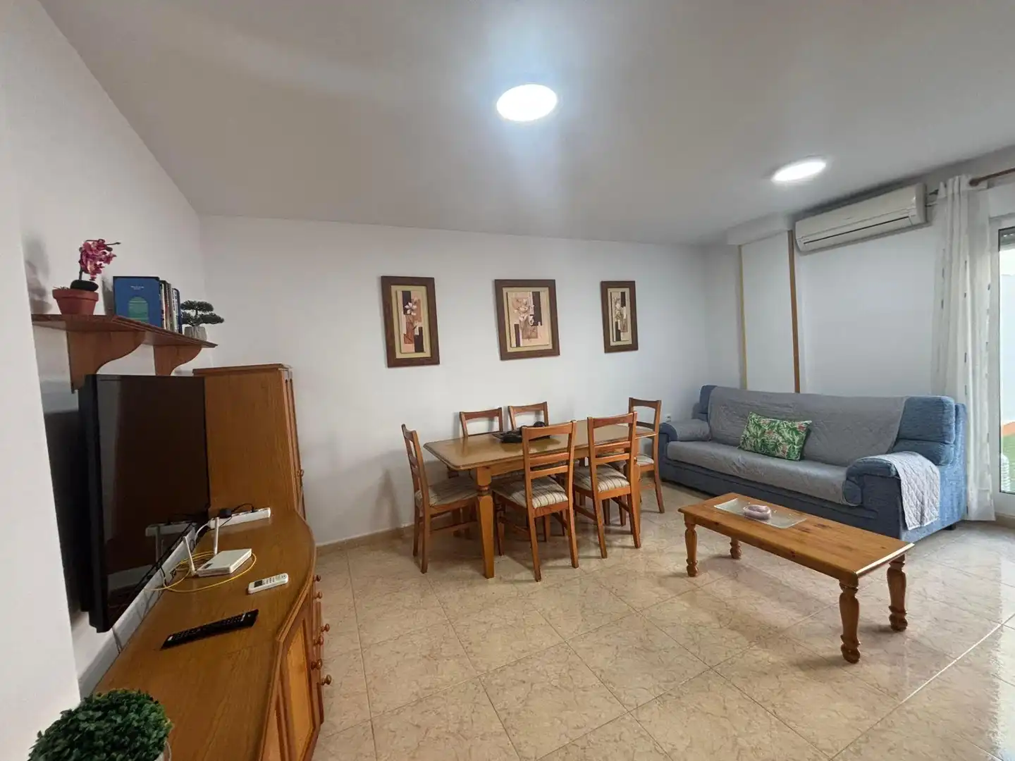Sala de estar de Dúplex de alquiler en Los Alcázares con Jardín privado, Terraza y Amueblado