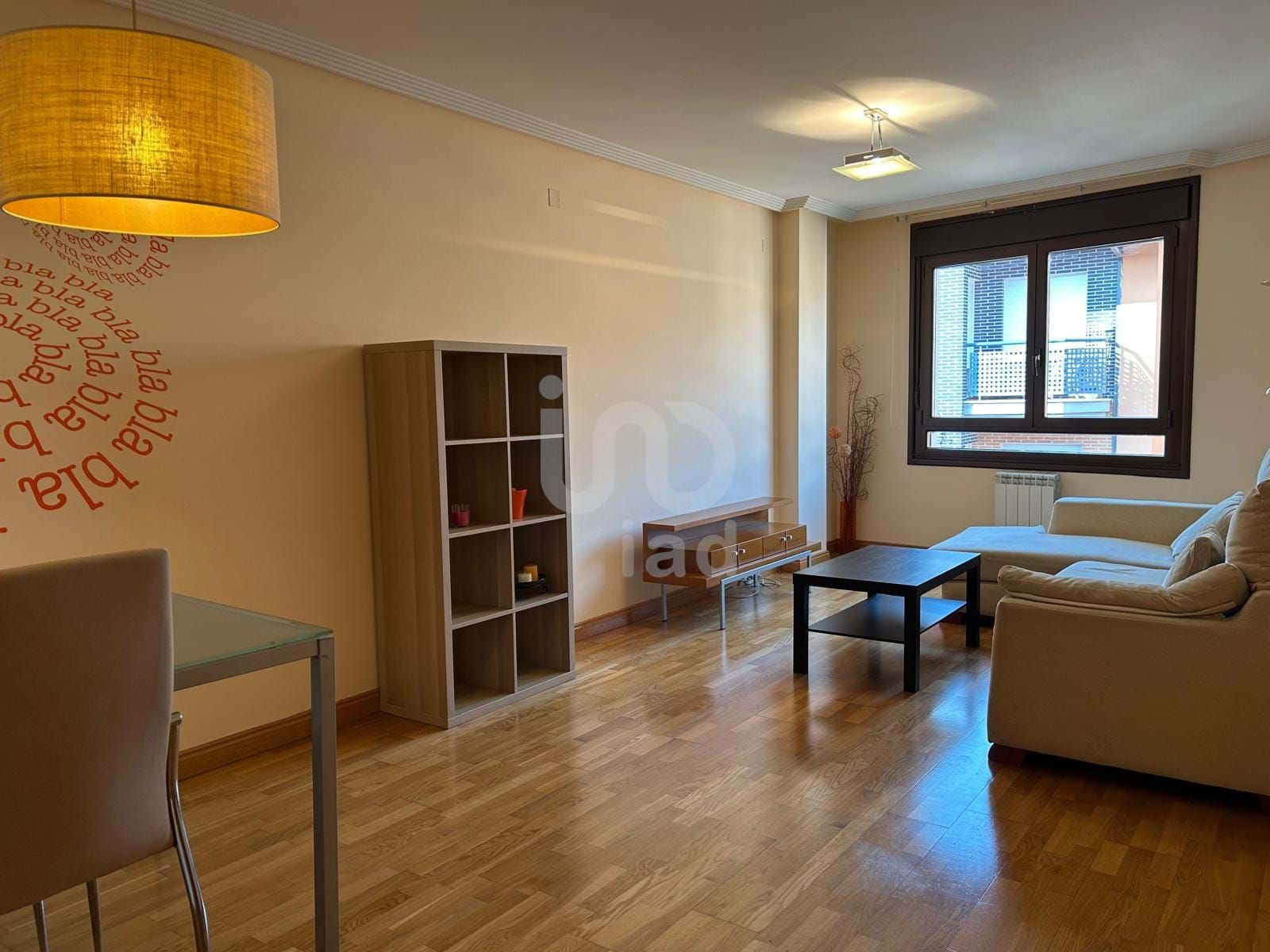 Wohnzimmer von Wohnung miete in Villaquilambre mit Terrasse
