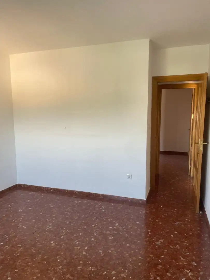 Wohnung zur Miete in Granada mit Heizung, Ofen und Waschmaschine