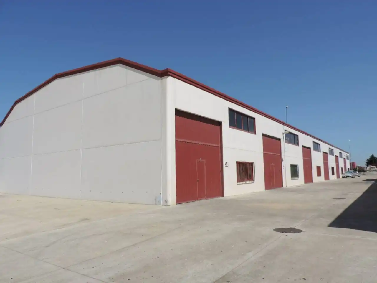 Außenansicht von Fabrikhallen zur Miete in Ciudad Rodrigo