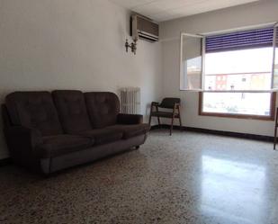 Sala d'estar de Pis en venda en  Zaragoza Capital amb Calefacció i Terrassa