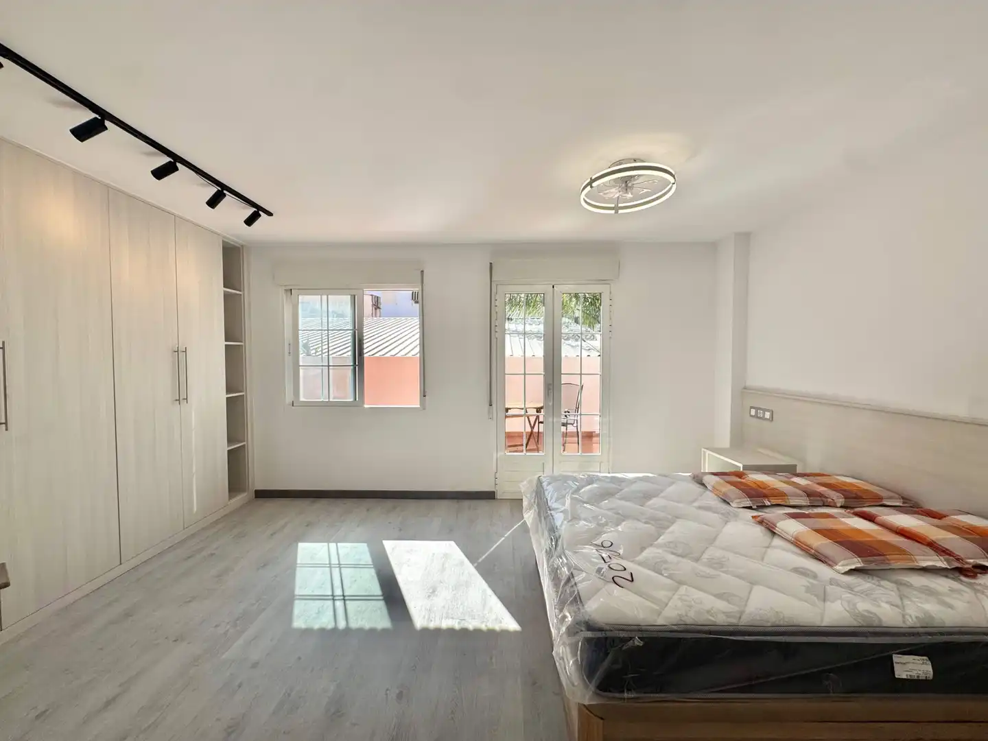 Habitación de Piso en venta en Gandia con Aire acondicionado, Terraza y Balcón