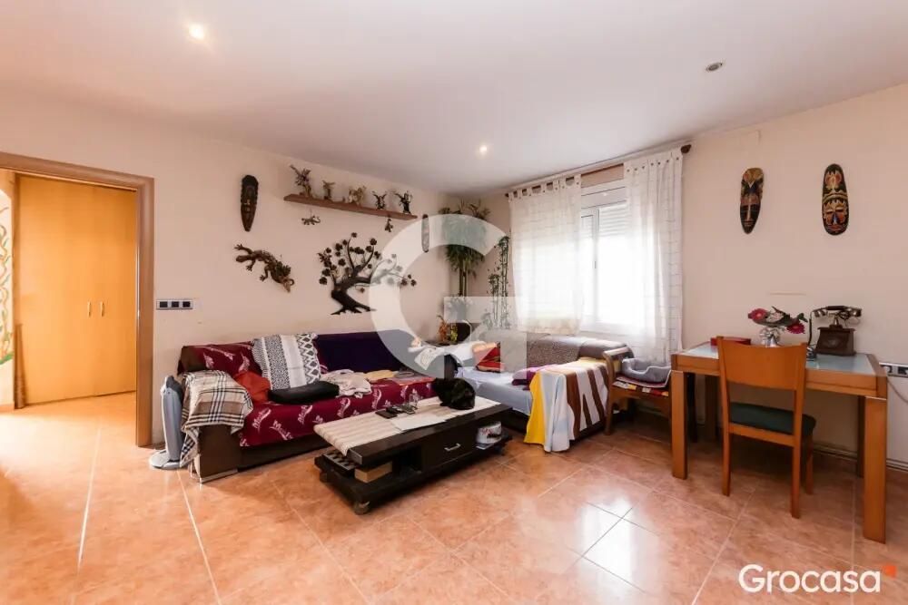Dormitori de Planta baixa en venda en Sant Vicenç Dels Horts amb Aire condicionat, Calefacció i Terrassa