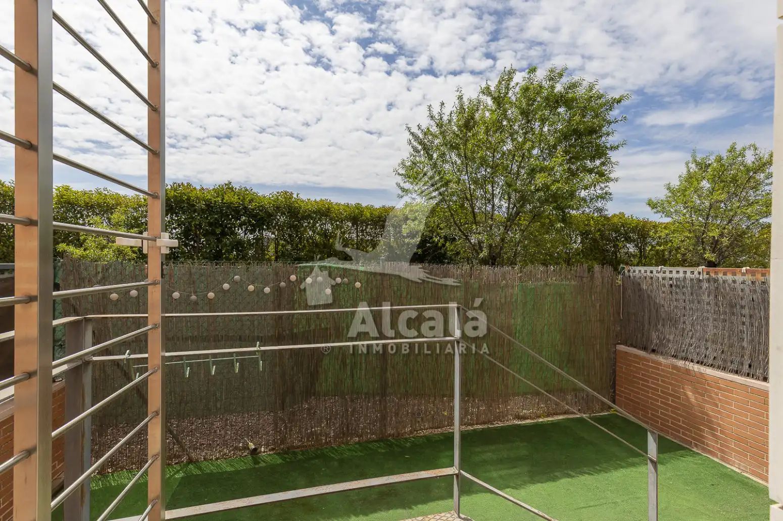 Jardín de Piso en venta en Alcalá de Henares con Aire acondicionado, Calefacción y Jardín privado