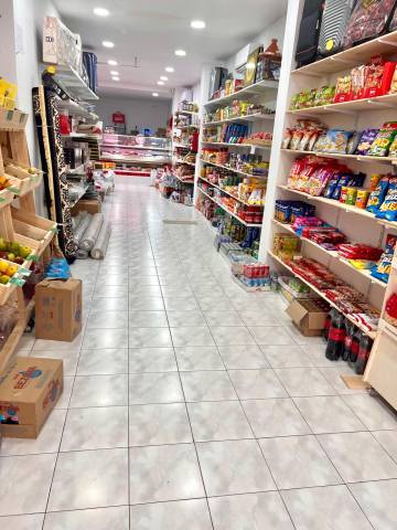 Local comercial en Alquiler en Pere Garau