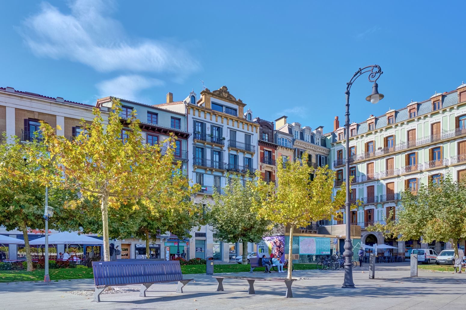 Vista exterior de Piso en venta en  Pamplona / Iruña con Calefacción, Parquet y Trastero