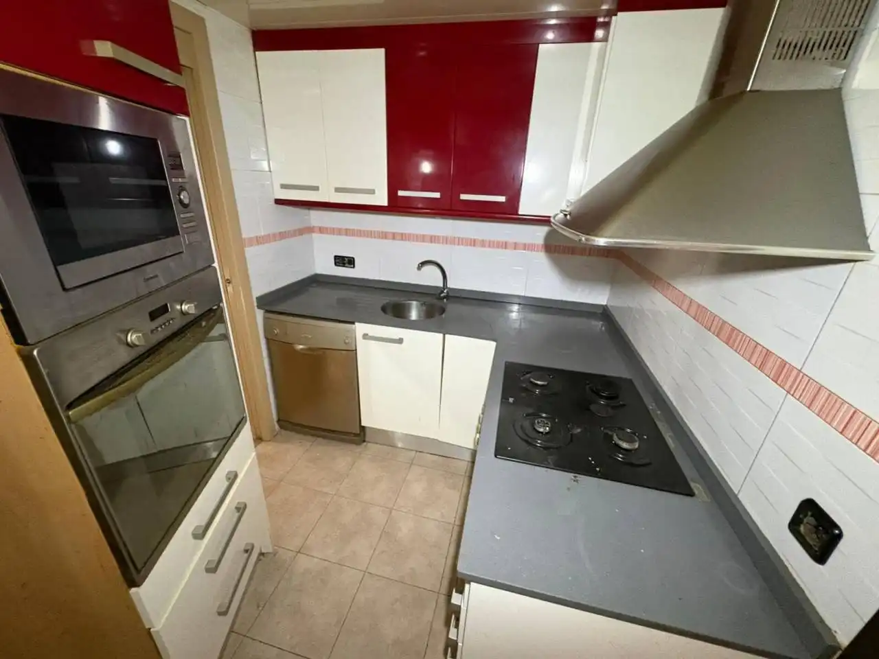 Cuina de Pis en venda en Viladecans amb Aire condicionat, Parquet i Balcó