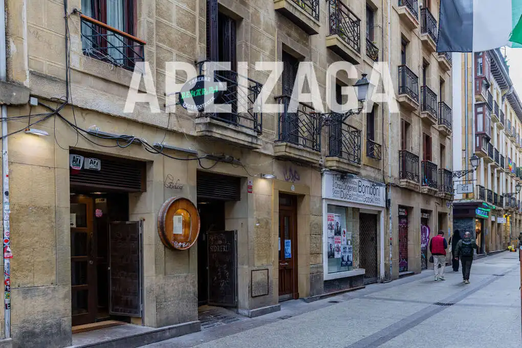 Vista exterior de Local de lloguer en Donostia - San Sebastián  amb Moblat