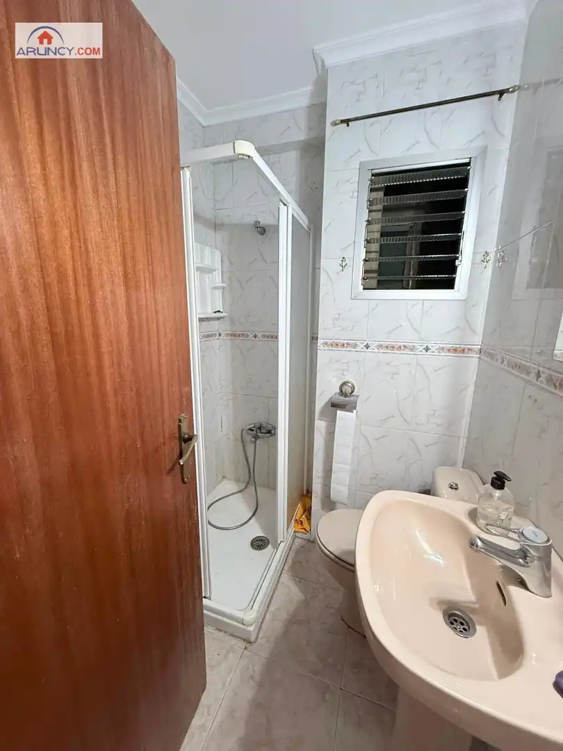 Baño de Piso de alquiler en Sevilla con Calefacción