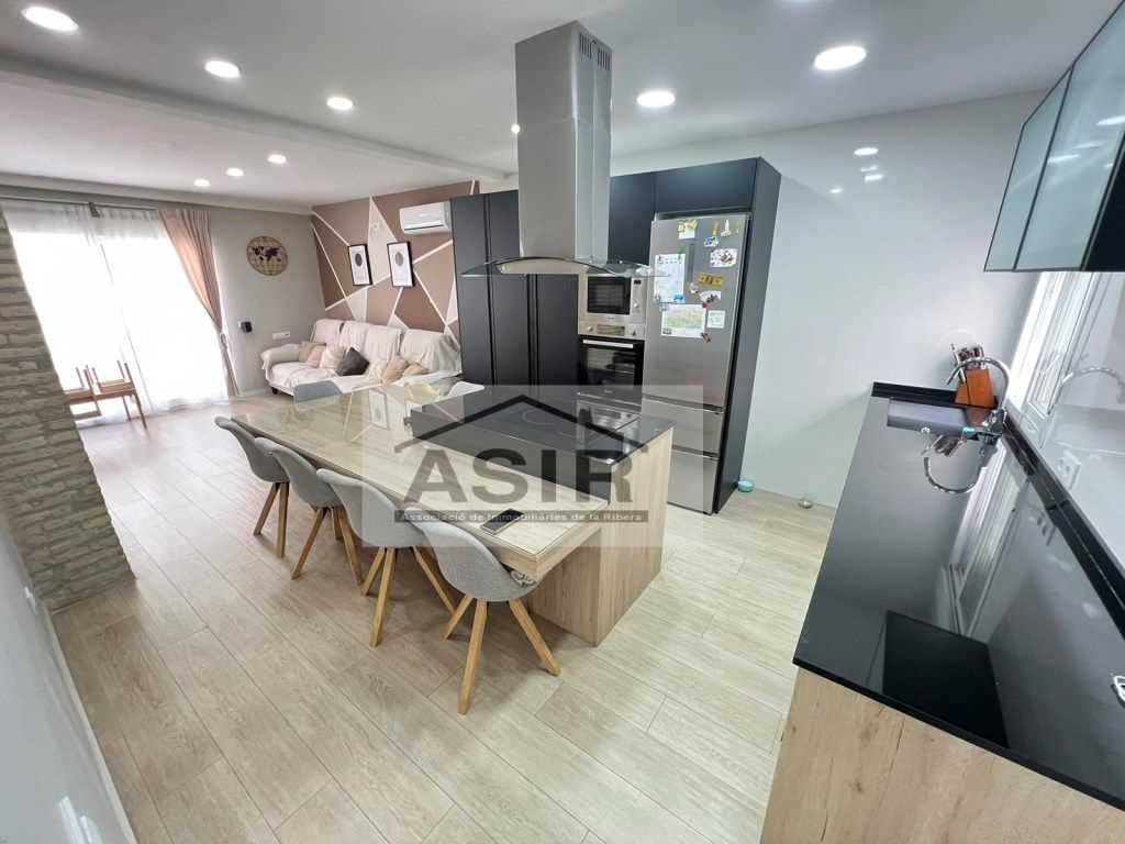 Cuina de Casa o xalet en venda en Alzira amb Aire condicionat i Terrassa