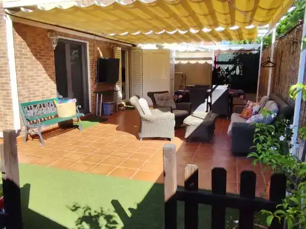 Terrassa de Pis en venda en Alcorcón amb Aire condicionat i Piscina