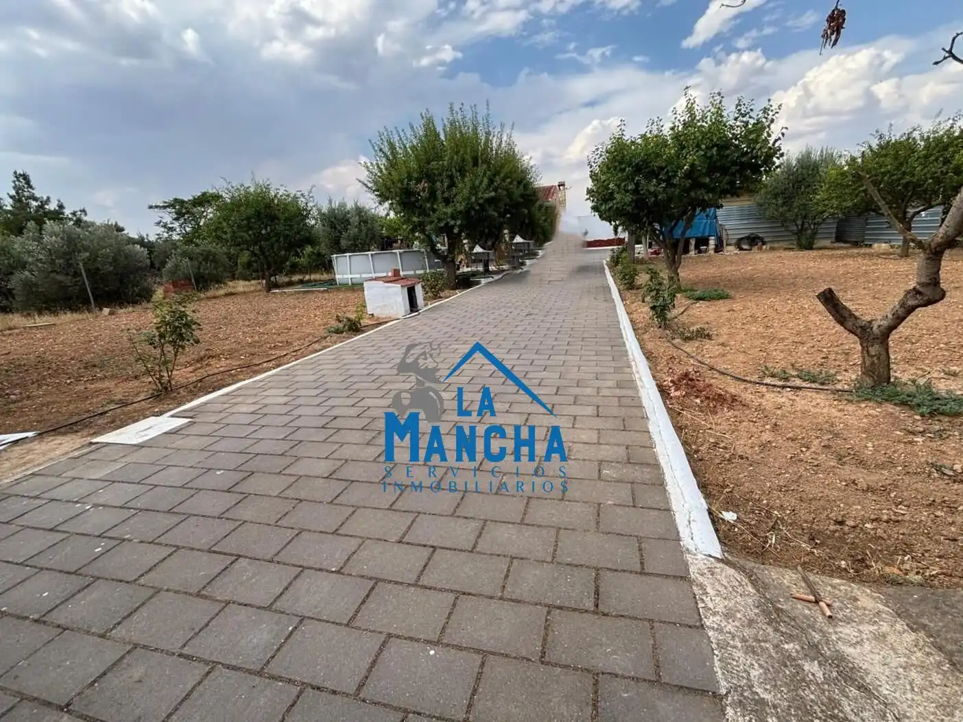Casa o xalet en venda en Albacete amb Aire condicionat, Jardí privat i Traster