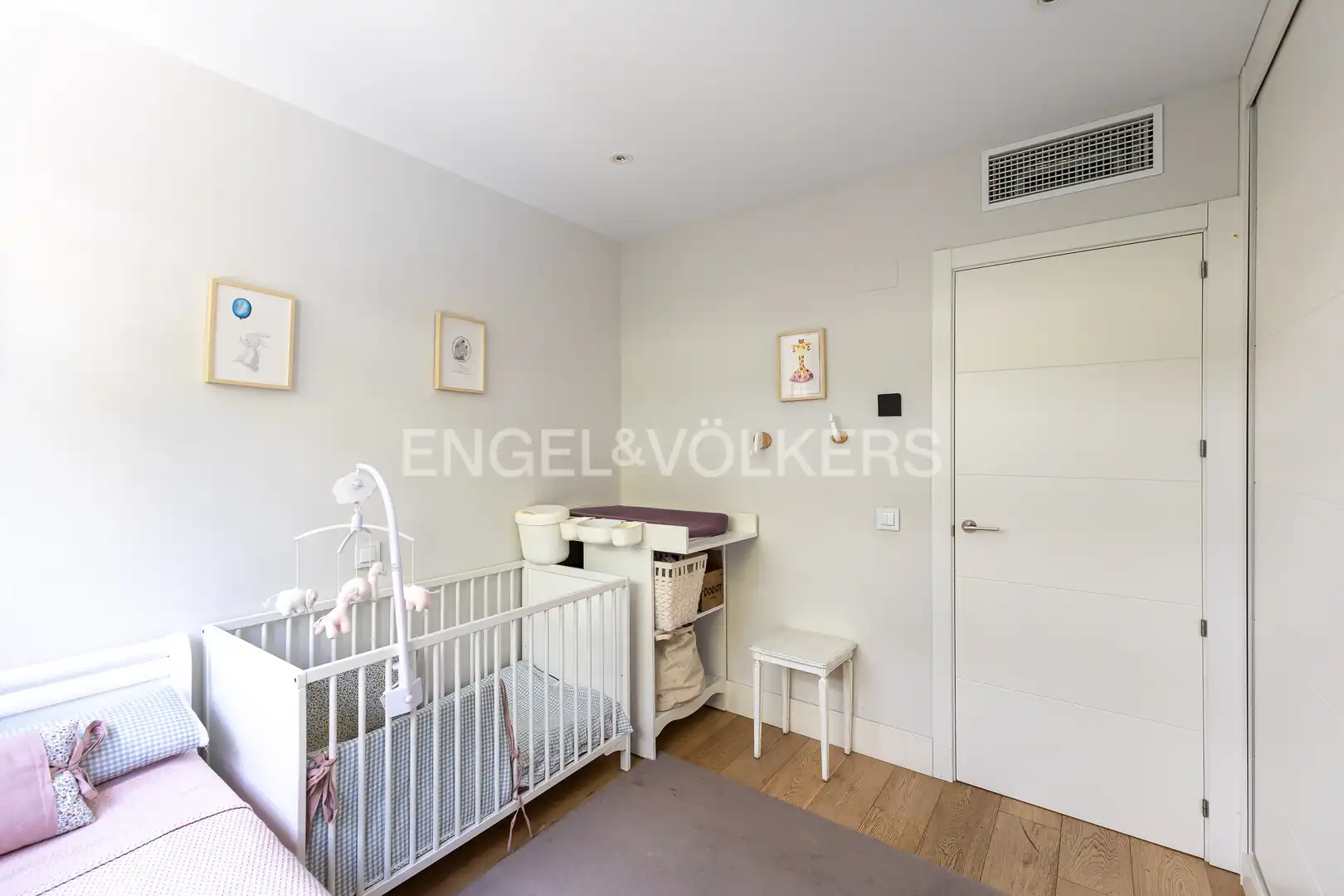 Bedroom of Apartments for sale in Alcobendas  with Air Conditioner, Heating and Private garden